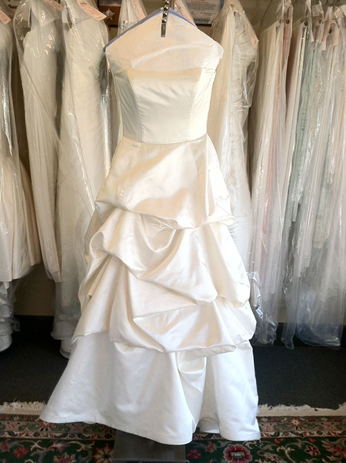 Reasons to have your Wedding Dress Cleaned Professionally